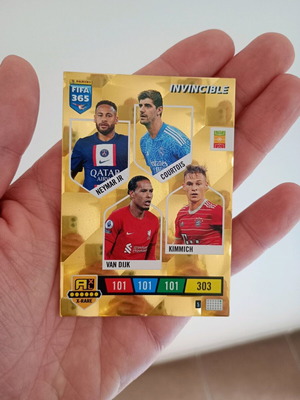 Panini FIFA 365 Invincible κάρτα μεταχειρισμένη