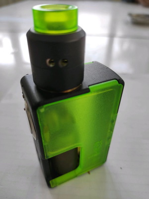 Vandyvape Pulse Sqouonk Kit used fluo green without packaging