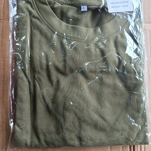 ES Lycra T-shirt size L new, green