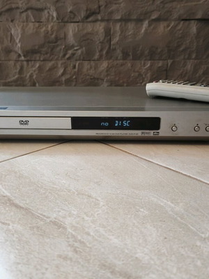 Samsung DVD player DVD-P145 used
