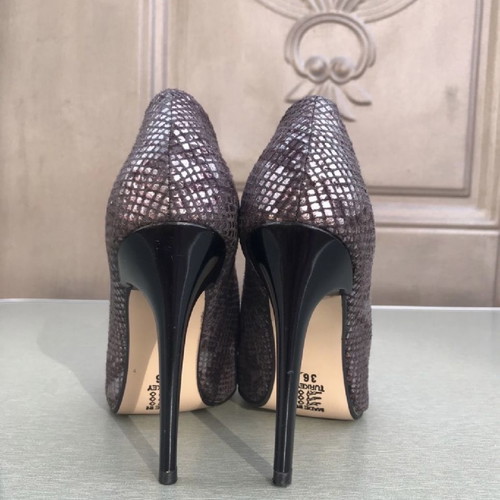 Used pumps size 36 with 10 cm heel