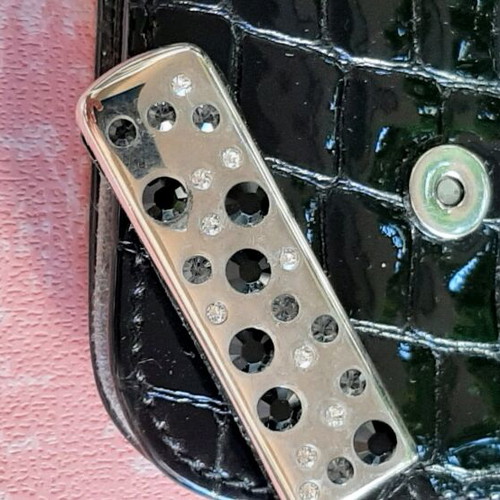 Phone case with Swarovski crystals like new