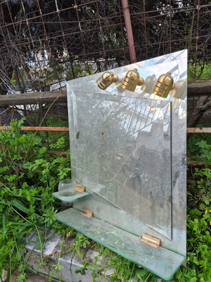 Mirror glass like new