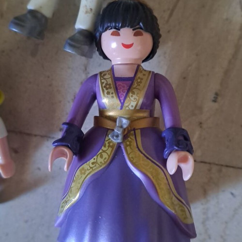 Playmobil pack of 6 pieces like new, authentic