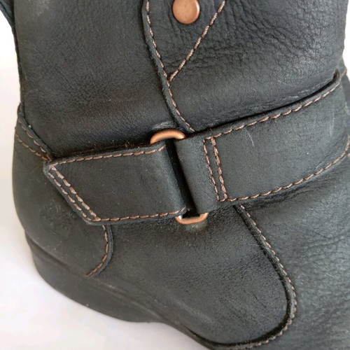 Timberland boots used, size 38, black with brown stitching