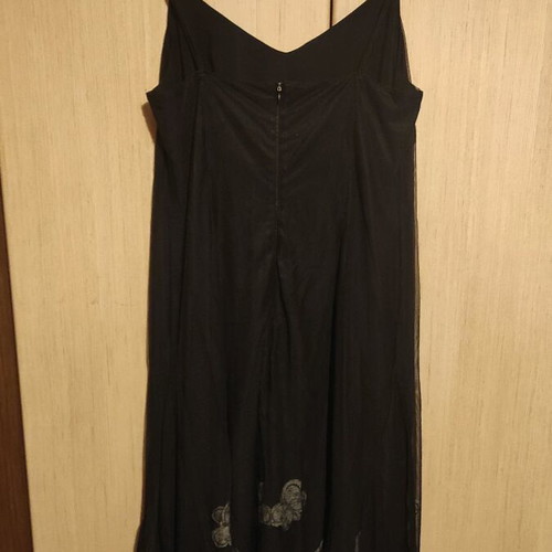Long black dress Medium like new with subtle designs