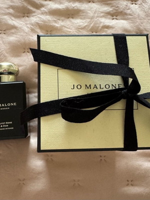 Jo Malone Velvet Rose & Oud Cologne Intense 50ml like new