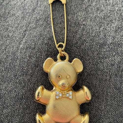 Teddy bear keychain like new