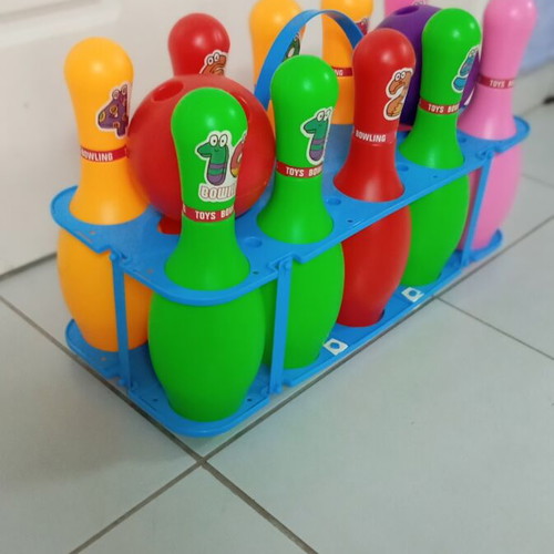 Children's Bowling Game like new