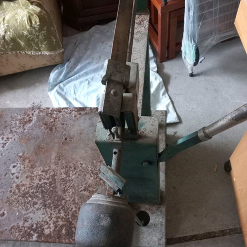 Metal platform scale used, old manual model