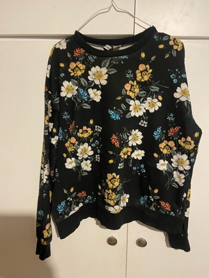 H&M Women's Sweatshirt like new, multicolor, size M