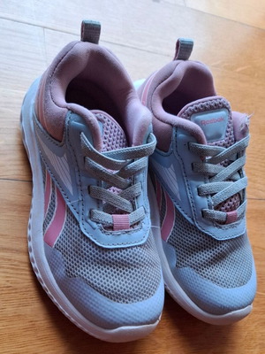 Reebok athletic shoes used size 26 blue and pink