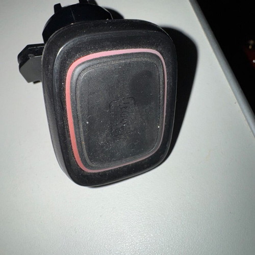 Legami magnetic car vent phone holder like new