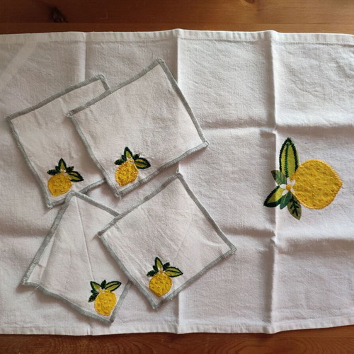 Coton Colors Lemon Citrus kitchen set new with embroidery