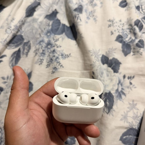 AirPods 3 Pro in like new condition