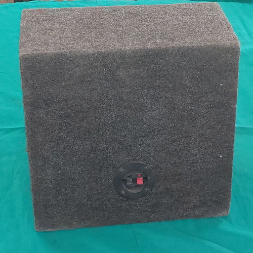 Car subwoofer 10 inch 250 Watt RMS used