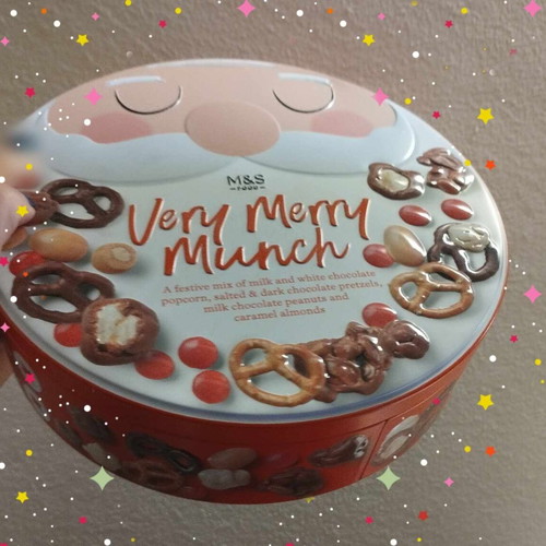 Metal Christmas box Marks&Spencer like new