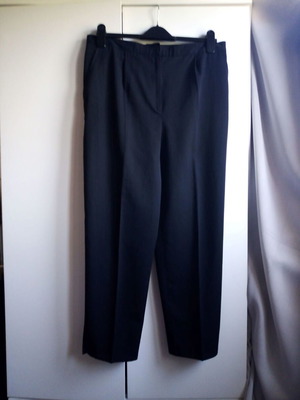 Women's black pants size L new