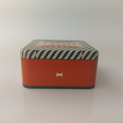 Metal Fossil watch box used