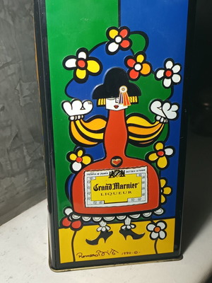 Collectible Grand Marnier metal box Romero Britto like new