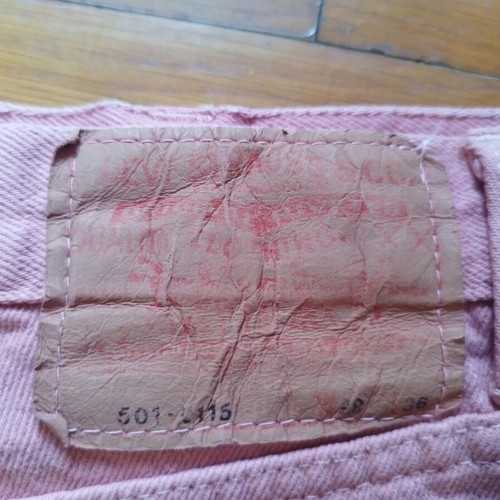 Levi's vintage pink high-waisted jeans shorts used, W28 L36