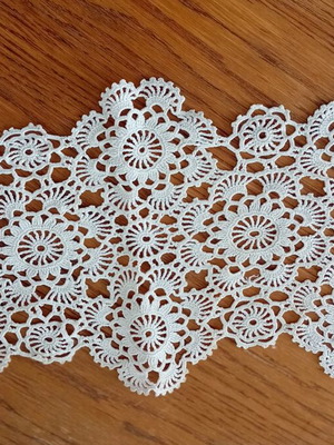 Crochet lace new, size 47/20