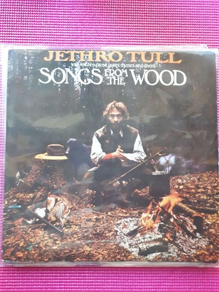 JETHRO TULL  (vinilio/diskos Classic rock/Folk Rock)