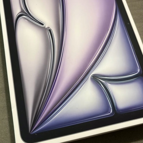 iPad 5th Generation 128GB like new