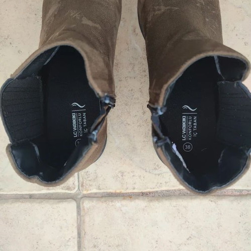 LC Waikiki Chelsea boots suede size 38 like new, brown