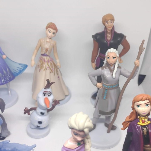 Frozen II Disney collectible figure set, like new, 10 pcs