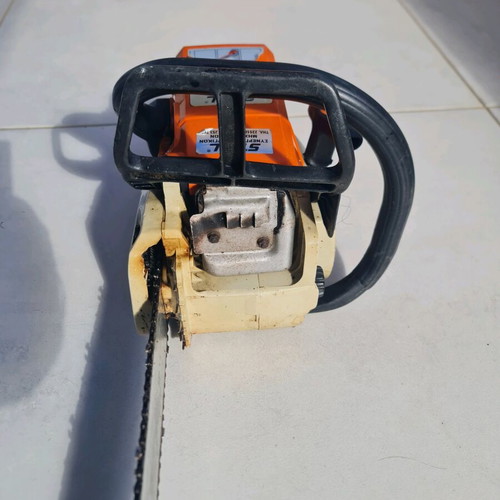 Stihl 023c chainsaw like new for home use
