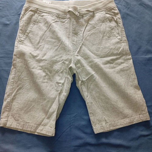 United Colors of Benetton linen shorts like new, pistachio green, 11-12 years