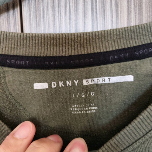 DKNY sweatshirt large size like new