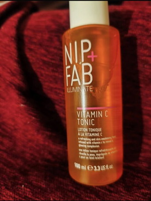 Nip & Fab Toner new with vitamin C for radiant skin