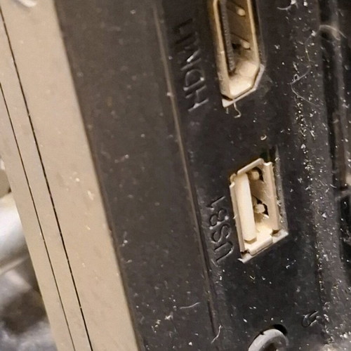 Τηλεόραση Grundig 26 ιντσών μεταχειρισμένη με τηλεχειριστήριο