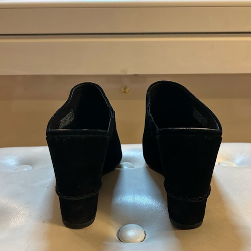 Ugg Australia leather platform mules like new, black, size 40