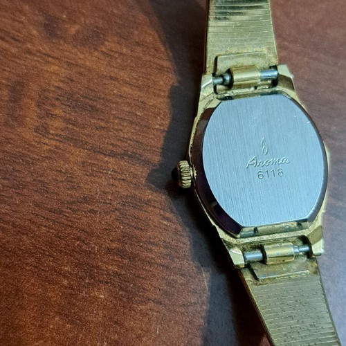 Aroma women's bracelet watch used, vintage Quartz Swiss Made