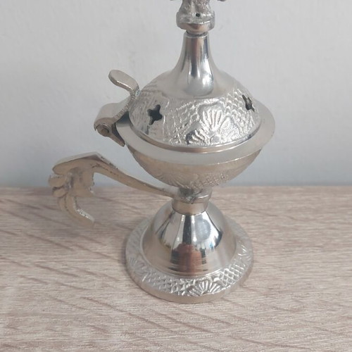 Small metal incense burner new condition
