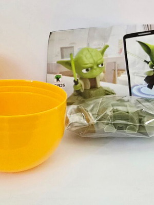 Kinder Surprise Maxi Star Wars Yoda figure new