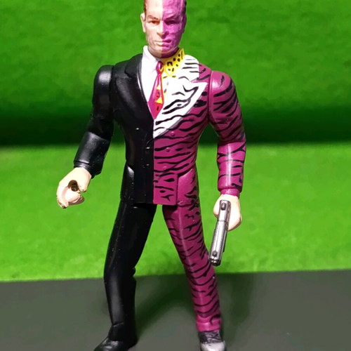 Batman Two Face Action Figure used, DC Comics Kenner 1995 Tommy Lee Jones