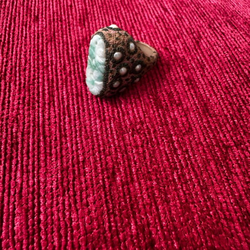 Vintage handmade Victorian ring with carved green nephrite and pearls like new