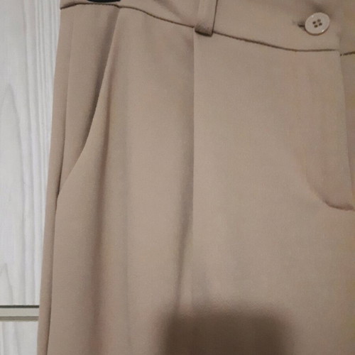 Anel beige pants like new with pleats and side pockets