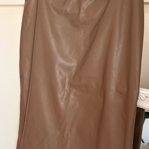 Maki Philosophy leatherette skirt like new, beige, size S