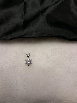 Silver 925 platinum-plated pendant new with zircon