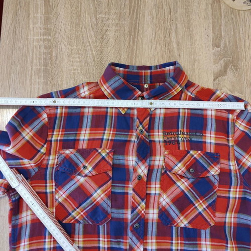 Retro Jeans plaid shirt size M like new, blue and red