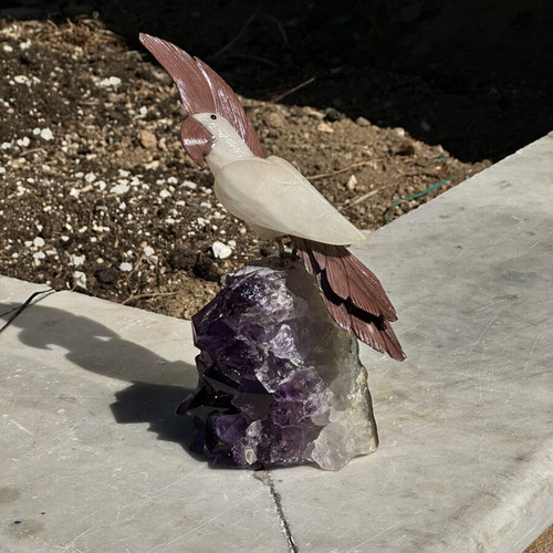 Handmade parrot from quartz on raw amethyst used, 20x15 cm