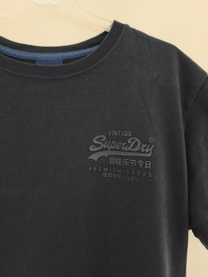 Superdry T-shirt like new, size L, black and blue