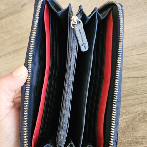 Tommy Hilfiger navy blue fabric women's wallet