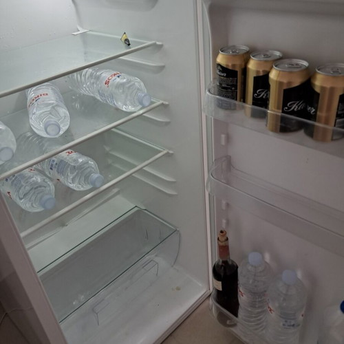 Samsung refrigerator used by student