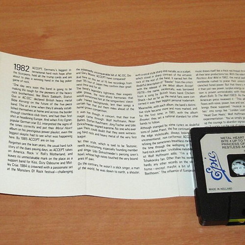 Accept Staying A Life cassette used, metal